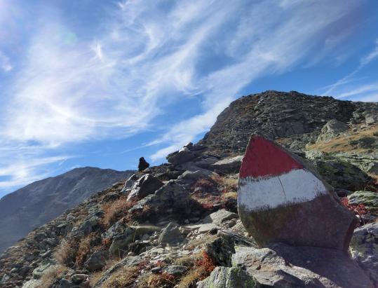 Parco nazionale dello Stelvio - in vetta alla cima rossa di Val Martello