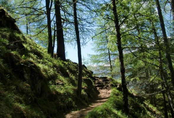 Dalla chiesa sulla roccia a Unterstell