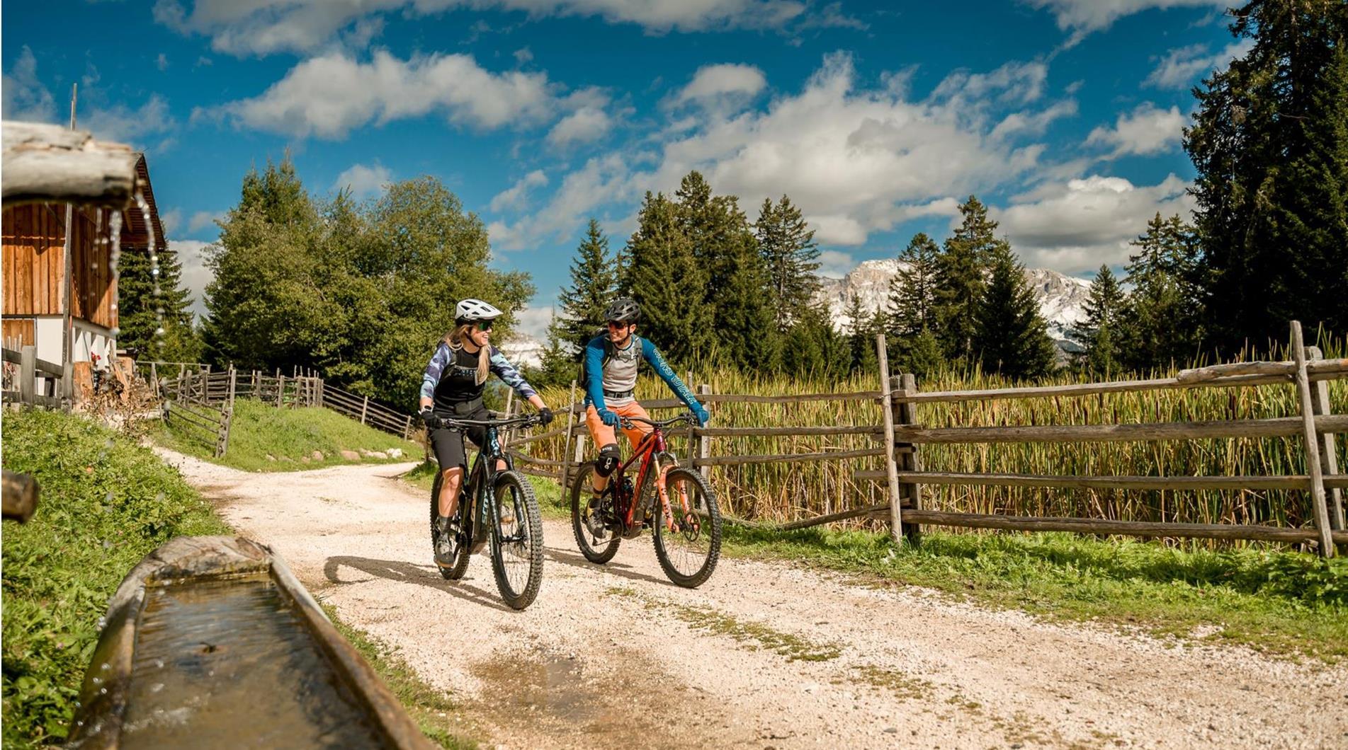 Discover South Tyrol by mountainbike