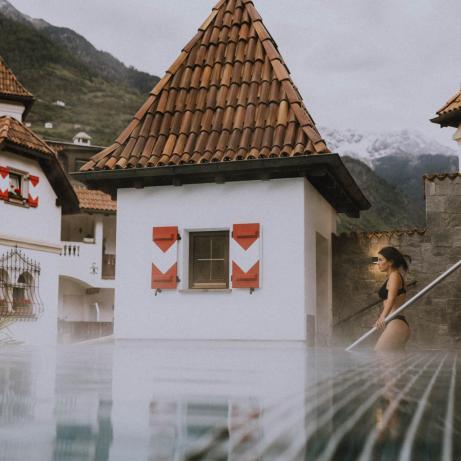 Nuotata serale nel Pool Tower