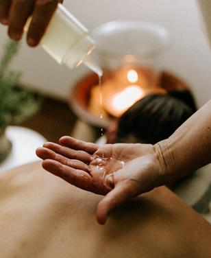 Massage mit Öl